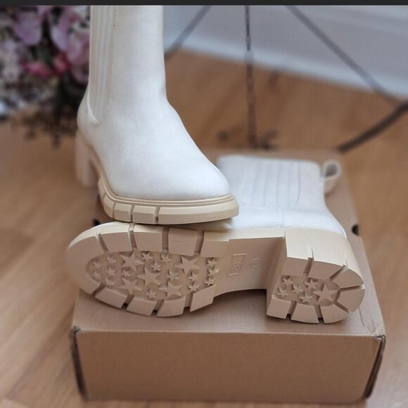 ZBY, ankle boot, size 8, cream color - Picture 2 of 4